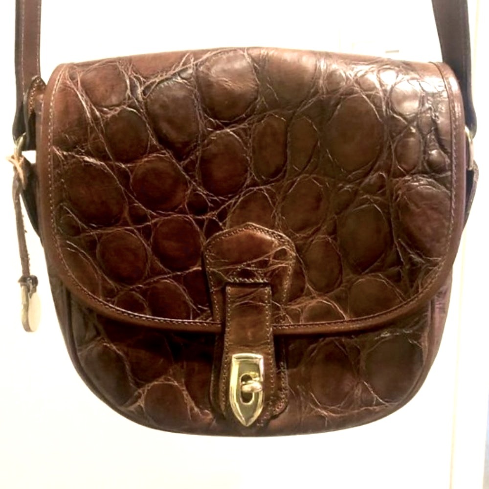 Dooney & Bourke Vintage Crossbody Handbag Women’s Purse